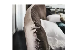 1. Design moderno ed elegante. 2. Struttura robusta e resistente. 3. Prezzo scontato. 4. Facile da montare. 5. Garanzia di qualità.^Cattelan Italia Hot