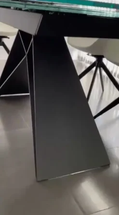 Outlet 1. Design moderno ed elegante. 2. Struttura robusta e resistente. 3. Facile da montare. 4. Prezzo scontato. 5. Garanzia di qualità. Tavoli