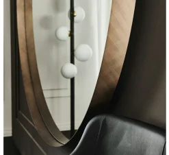 Cattelan Italia 1. Design moderno ed elegante.2. Vetro di alta qualità.3. Prezzo Outlet.4. Facile da installare.5. Garanzia di qualità Cattelan.- Specchiere