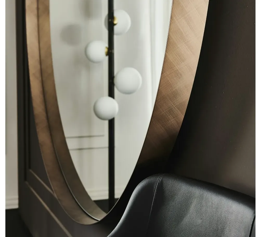 Cattelan Italia 1. Design moderno ed elegante.2. Vetro di alta qualità.3. Prezzo Outlet.4. Facile da installare.5. Garanzia di qualità Cattelan.- Specchiere