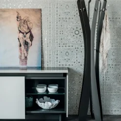 Hot 1. Design moderno ed elegante. 2. Facile da montare. 3. Robusto e resistente. 4. Verniciatura di qualità. 5. Ampia capacità di carico. Appendiabiti