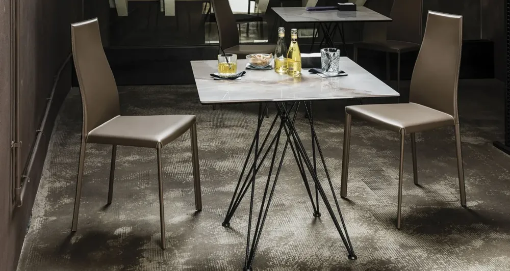 Cattelan Italia 1. Design moderno ed elegante. 2. Costo scontato. 3. Struttura robusta. 4. Facile da montare. 5. Comoda e confortevole.- Sedie