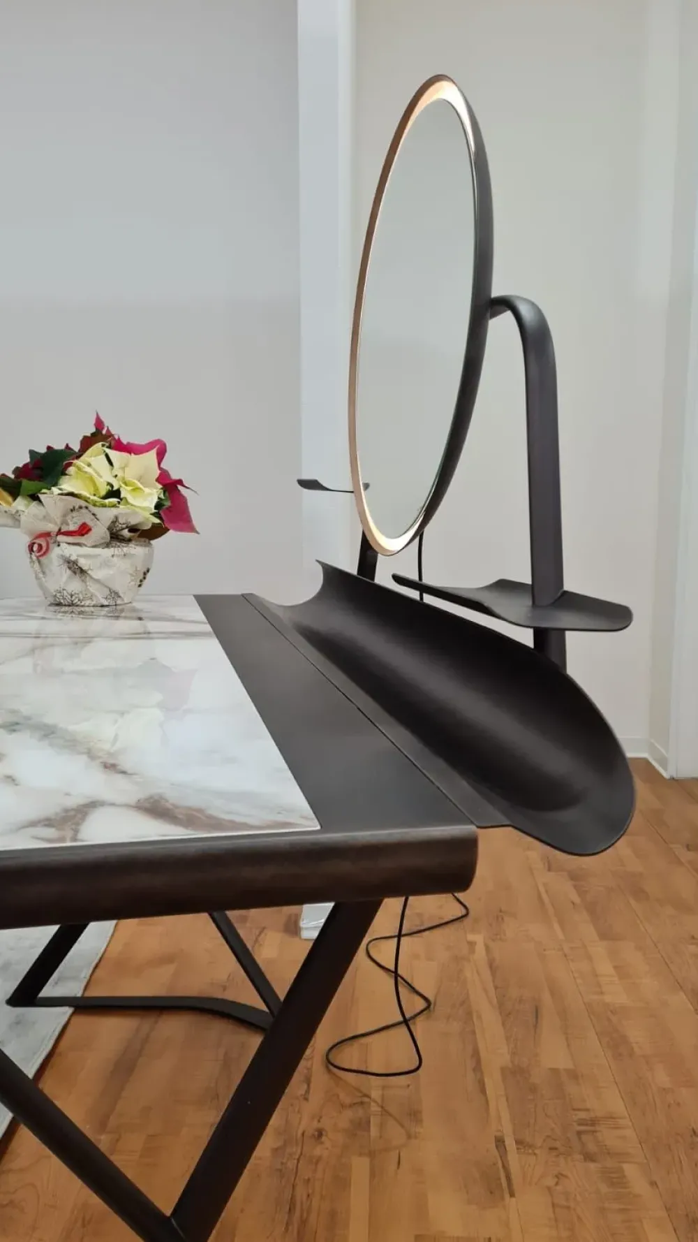 Discount 1. Prezzo outlet2. Marca 3. Design elegante in pelle4. Facile da installare5. Compatibile con tutti i dispositivi Consolle