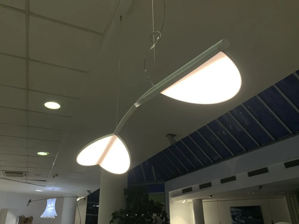 Flos A sospensione Almendra s2 arch long a prezzo scontato- Lampade A Sospensione