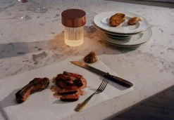 Discount Acquista la Lampada da Tavolo Last Order Fluted a prezzo Outlet! Scegli la tua preferita e rendi unica la tua casa. Lampade Da Tavolo