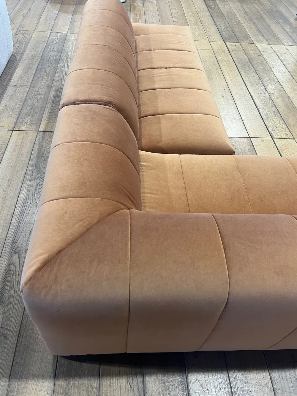 Outlet Angolare Pantheon ad un prezzo imperdibile Divani