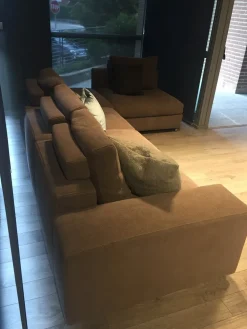 Longoni Poltrone e Divani Angolare Victor a PREZZO OUTLET scontato del 67%- Divani