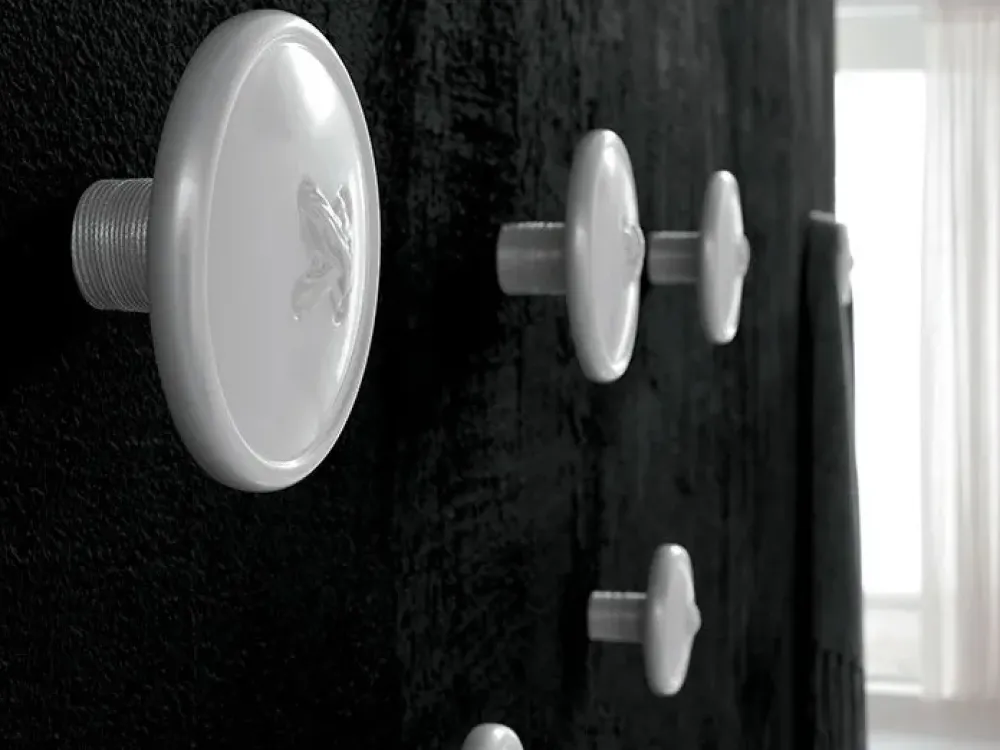 Online Appendiabiti Cattelan Bottone in laccato opaco a prezzo scontato Appendiabiti