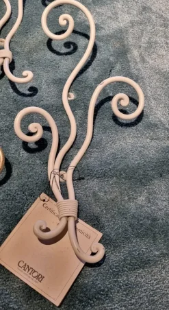 Cantori Appendiabiti classico Ricciolo a prezzi convenienti- Appendiabiti