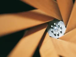 New Appendiabiti design Twist a prezzi convenienti Appendiabiti