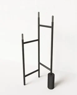 Minotti Italia Appendiabiti modello Dressme a prezzo ribassato- Appendiabiti