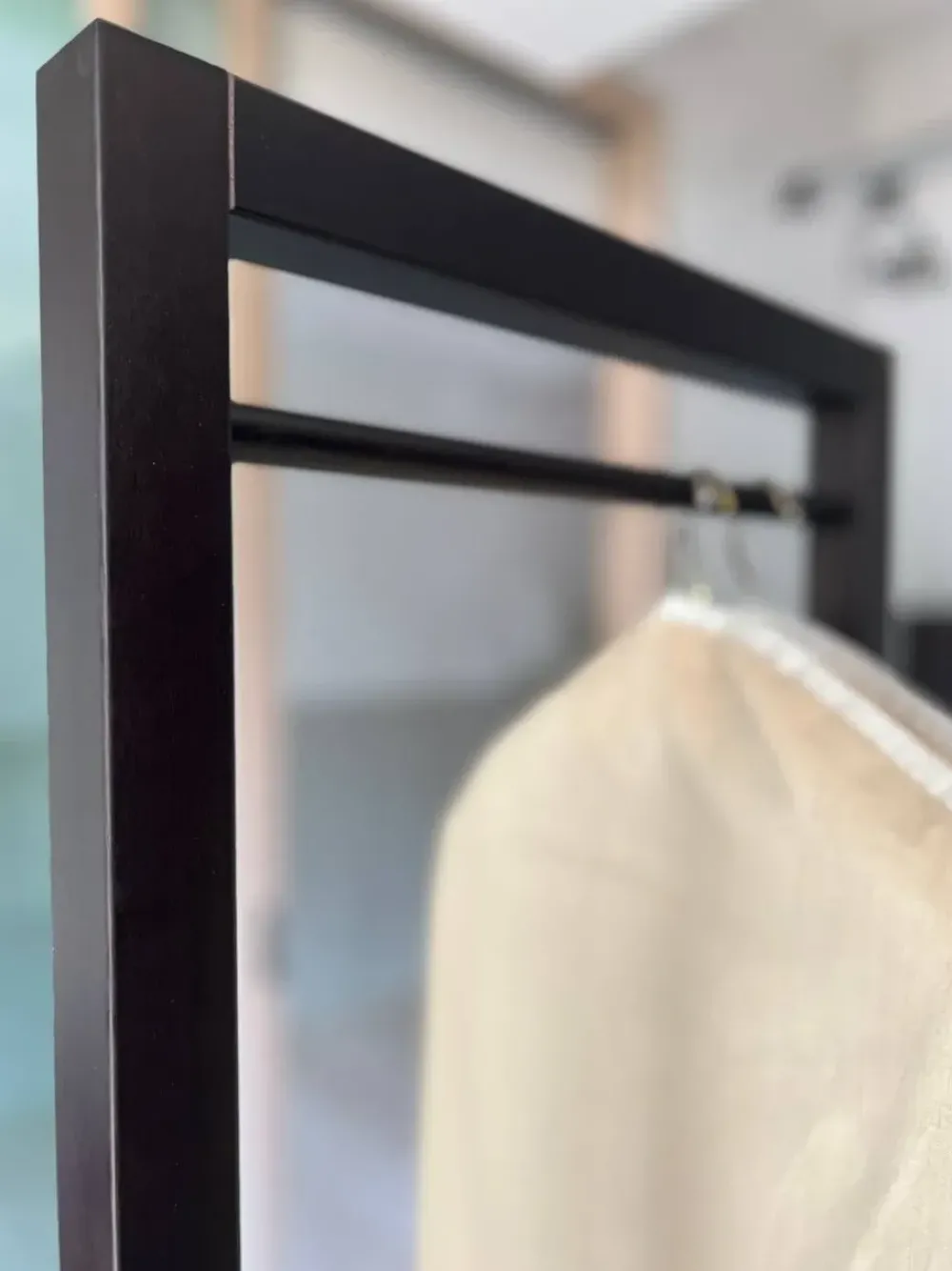 Axil Appendiabiti Porta abiti in legno a prezzo scontato- Appendiabiti