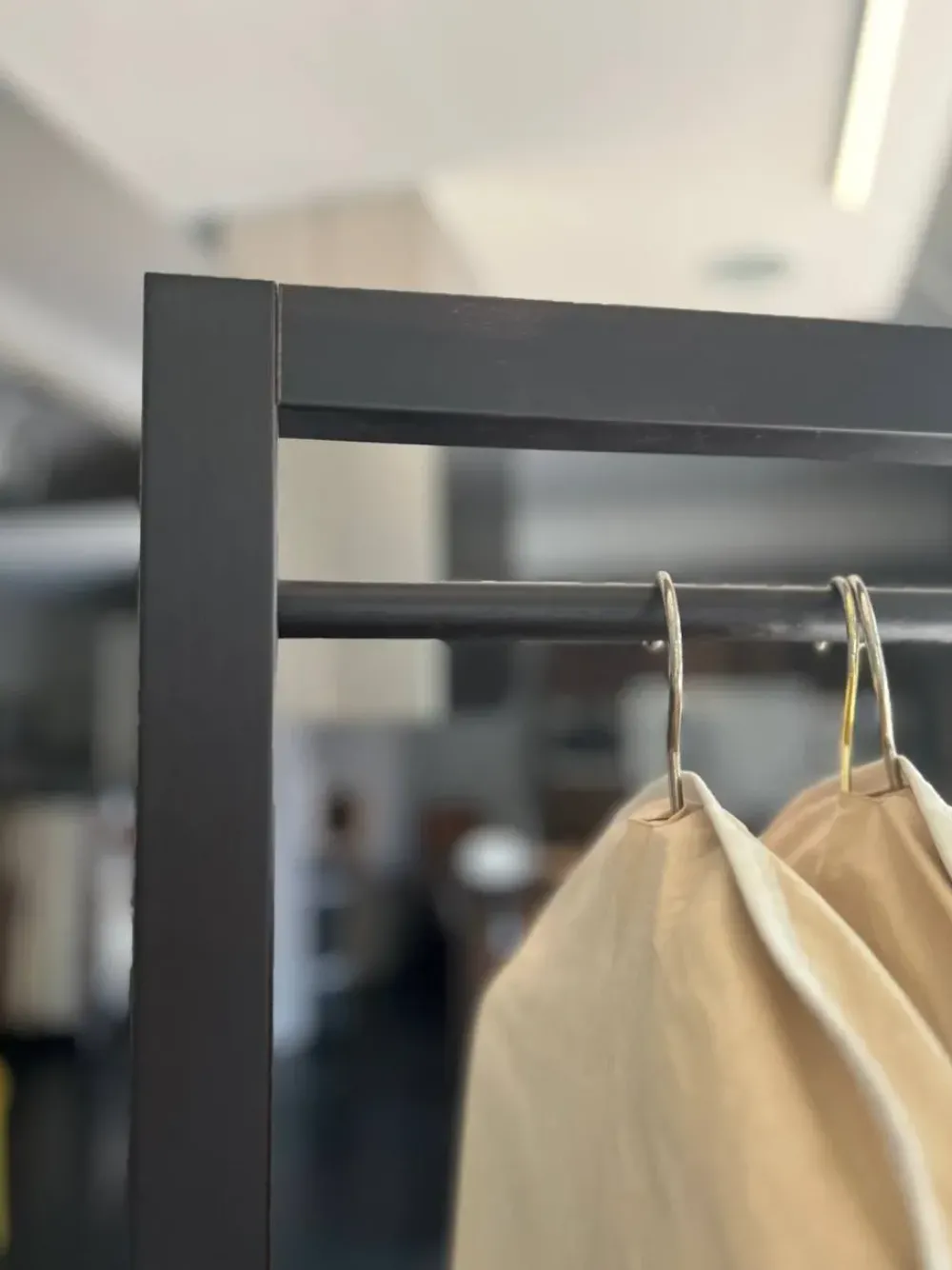 Axil Appendiabiti Porta abiti in legno a prezzo scontato- Appendiabiti