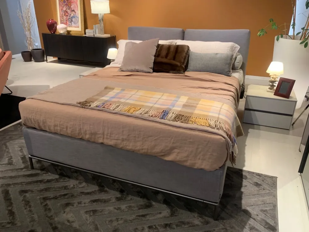 New Approfitta dello sconto 45% sul letto Urbano di Letti