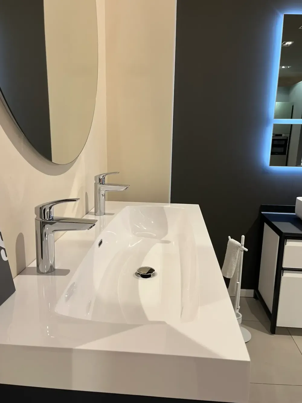 Scavolini Aquo : mobile bagno sospeso A PREZZI OUTLET- Mobili Bagno Sospeso