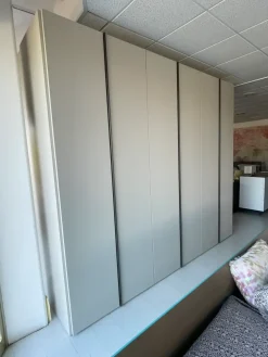 Outlet Armadio Amalfi realizzato in laccato opaco di scontato -22% Armadi