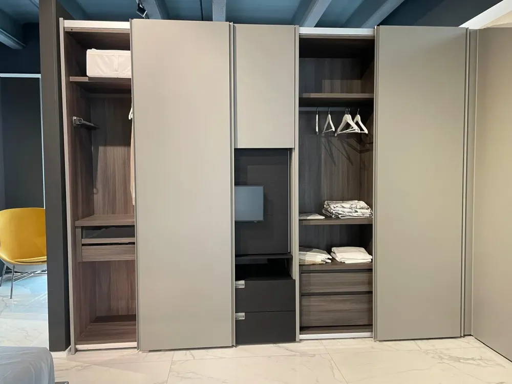 Armadio ante battenti in laccato opaco Armadio odeon di Armadi