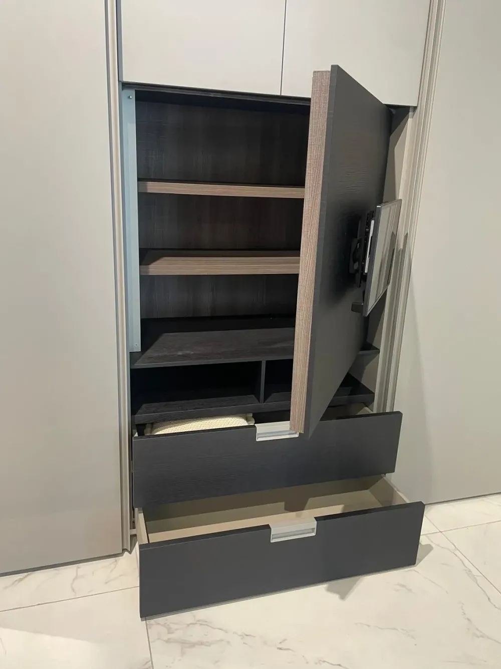 Armadio ante battenti in laccato opaco Armadio odeon di Armadi