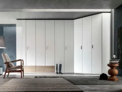 Giessegi Armadio ante battenti in laccato lucido Armadio mod.uno di con cabina-spogliatoio lacc.lucido bianco in promo-sconto 30% di- Armadi