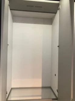 Outlet Armadio ante battenti in laccato opaco Elegant di Armadi