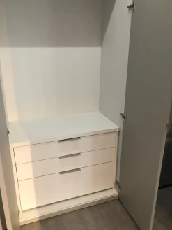 Outlet Armadio ante battenti in laccato opaco Elegant di Armadi