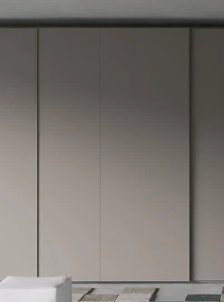 Armadio ante scorrevoli in laccato opaco Linear di^Spagnol Mobili Clearance
