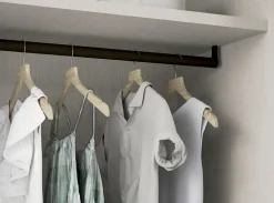 Armadio ante scorrevoli in laccato opaco Linear di^Spagnol Mobili Clearance