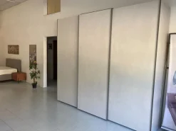 Armadio ante scorrevoli in laminato materico Elen  di^Alf Da Fre Hot