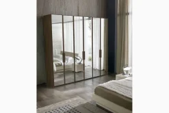 ARMADIO Armadio a 6 ante con specchi in promo-sconto del 40% di in OFFERTA OUTLET^S75 Hot