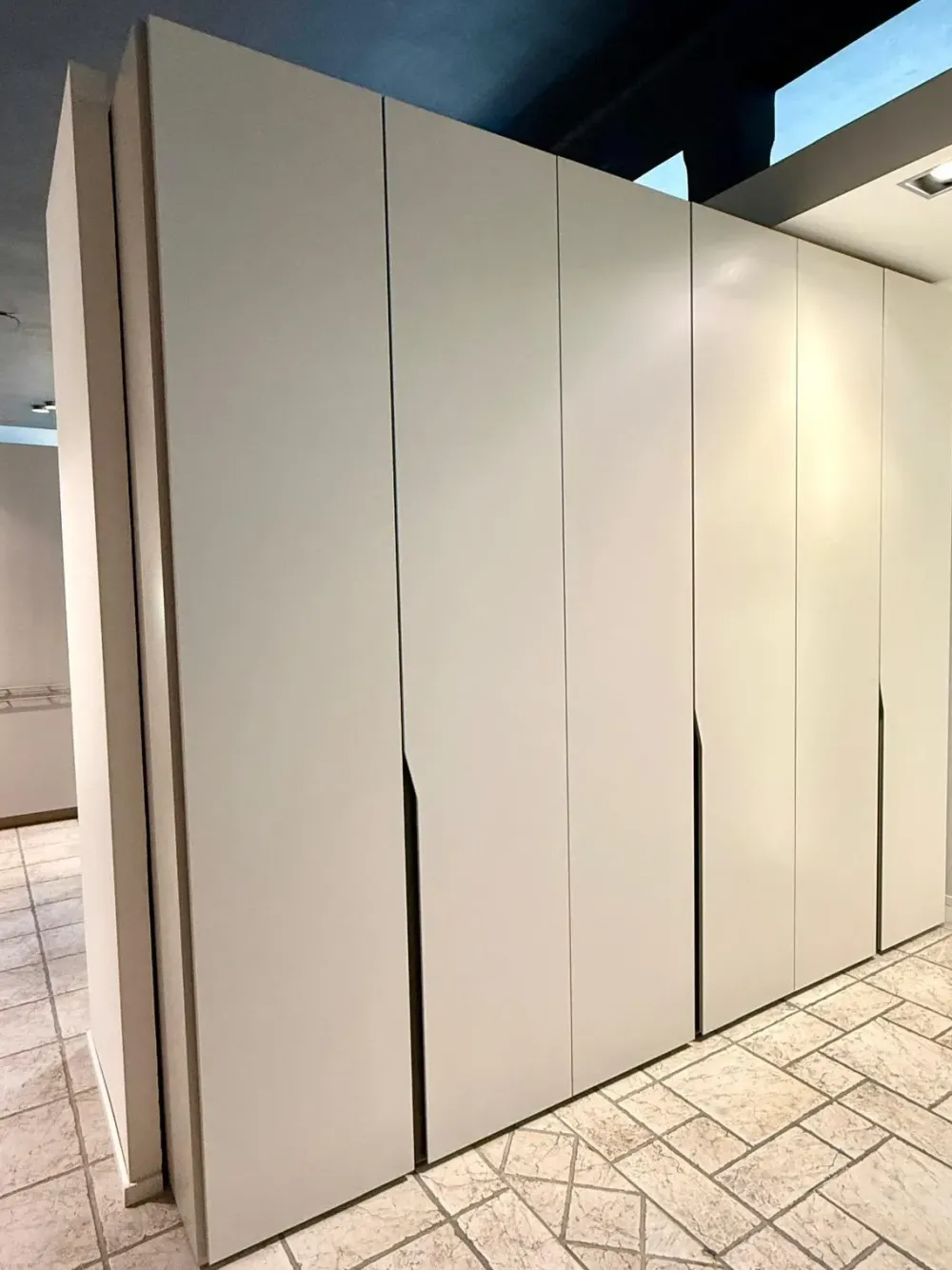 Armadio Armadio modello manhattan con ante battenti SCONTATO a PREZZI OUTLET Armadi