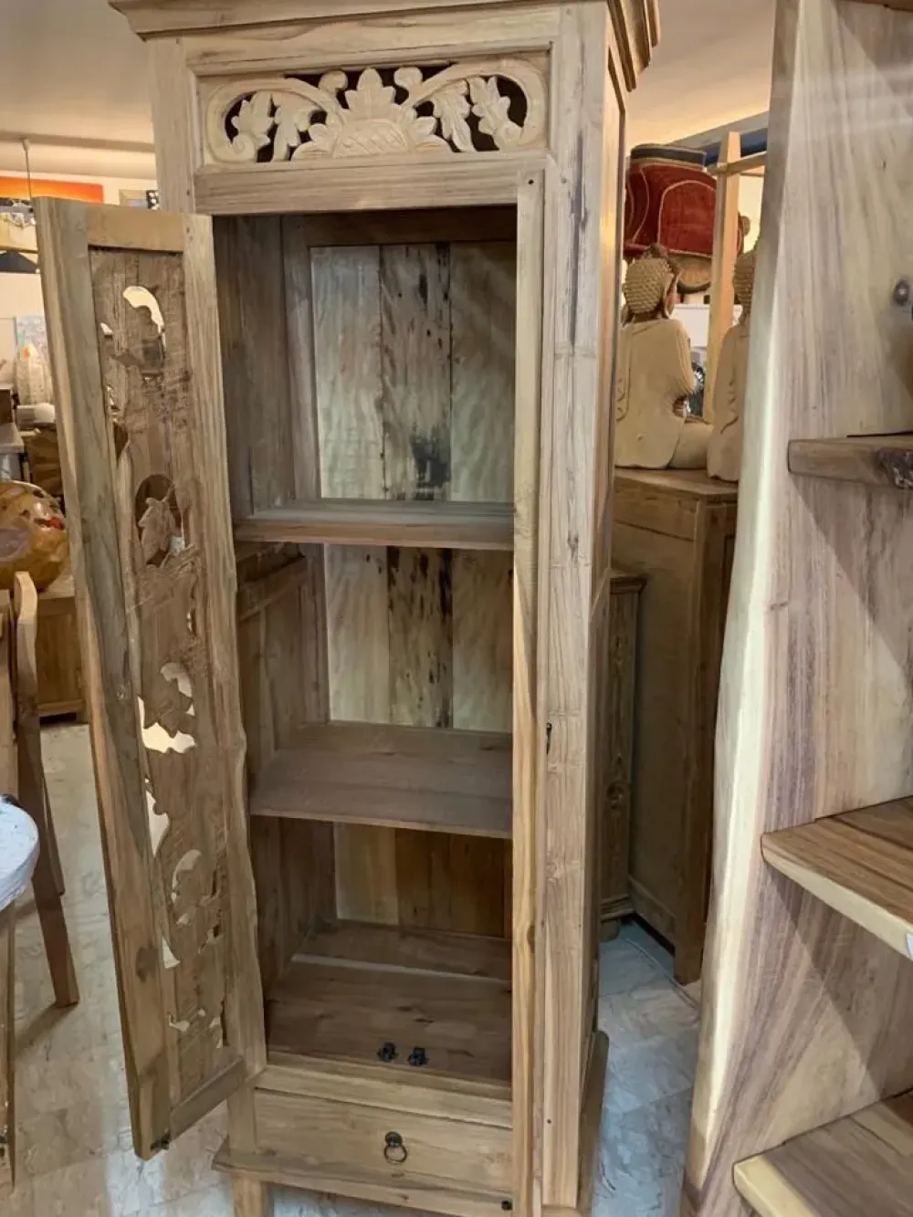 Outlet Armadio classico Stipo etnico-orientale con un ribasso imperdibile Armadi