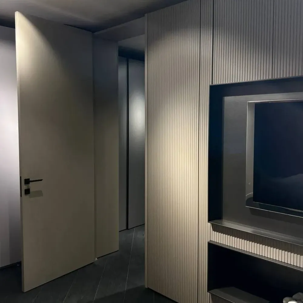 Hot Armadio con ante battenti a prezzo scontato modello Dress code di Armadi