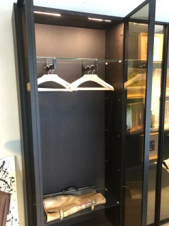 Outlet Armadio con ante battenti a prezzo scontato modello Vetrina selecta di Armadi