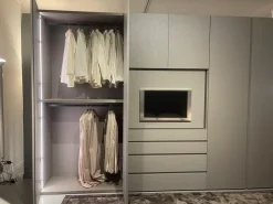 Online Armadio con ante battenti design Armadio sinua con porta tv odeon   a prezzo scontato Armadi