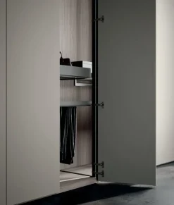 Collezione esclusiva Armadio con ante battenti moderno Armadio battente anta gola 01 Mottes selection a prezzo scontato- Armadi