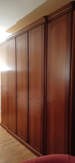 Outlet Armadio con ante battenti a prezzo scontato modello Roma di Armadi