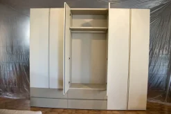 Best Armadio con ante battenti a prezzo scontato modello Breccia di Armadi