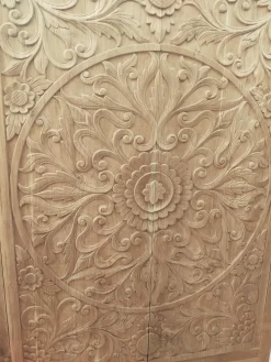 Outlet Etnico Armadio con ante battenti a prezzo scontato modello Namastè di- Armadi