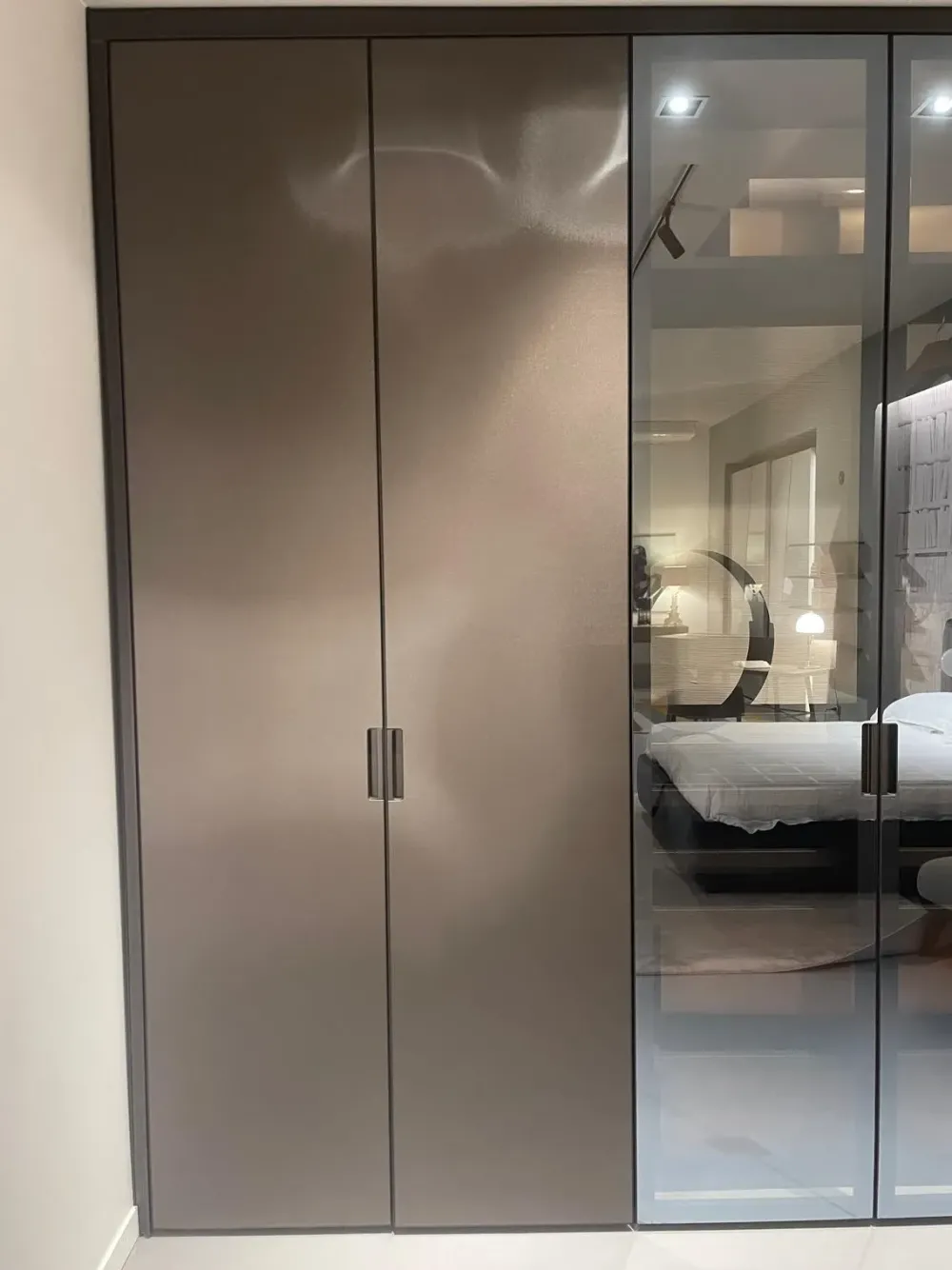 Outlet Armadio con ante battenti design Armadio cover a prezzo scontato Armadi