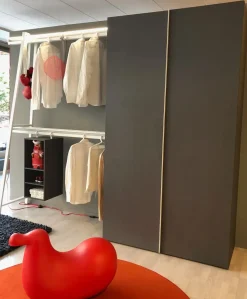 Erba Mobili Armadio con ante battenti design Coas to coast a prezzo ribassato- Armadi