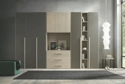 New Armadio con ante battenti Composto a prezzo ribassato Armadi