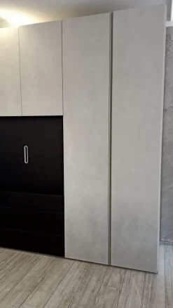 Armadio con ante battenti moderno Odeon a prezzo scontato^Sangiacomo Sale