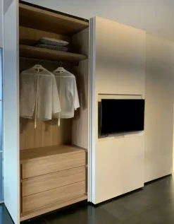 Armadio con ante scorrevoli modello Nastro tv scontato del 46%^Pianca Best