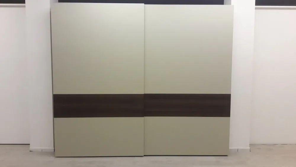 Online Armadio con ante scorrevoli modello Atlante scontato del 46% Armadi