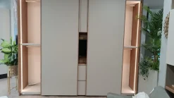 Online Armadio con ante scorrevoli modello Scorrevolo scontato del 50% Armadi
