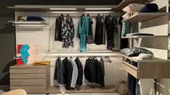 Outlet Armadio con cabina armadio moderno Panorama a prezzo scontato Armadi