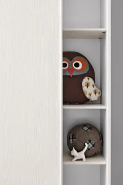 Best Armadio di modello Slim in legno con sconto -30% Armadi