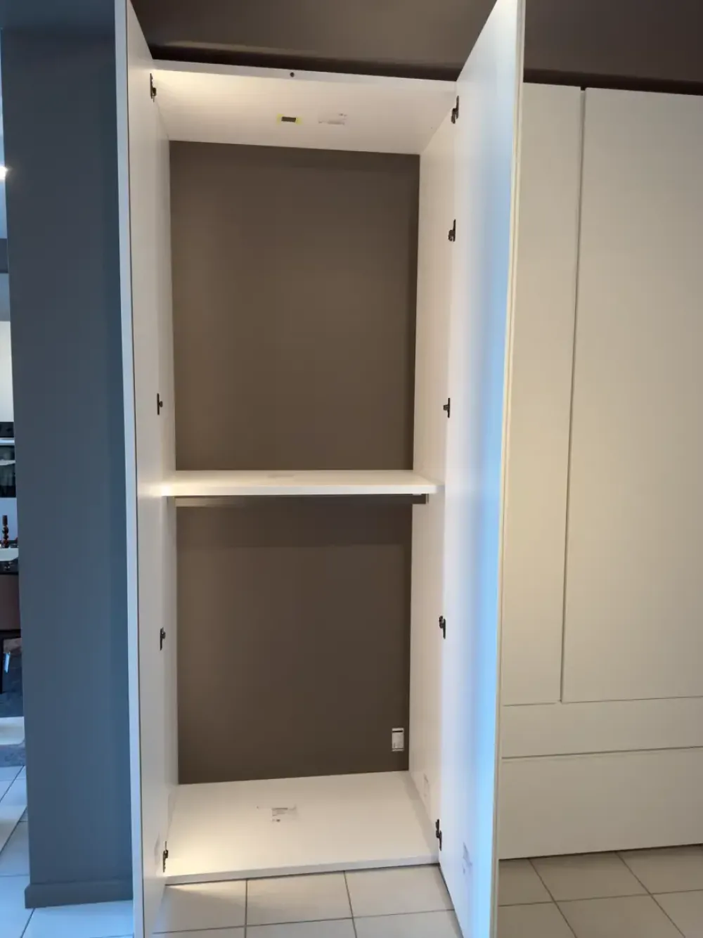 Armadio di modello Graphic in laccato opaco con sconto -30%^Caccaro Sale