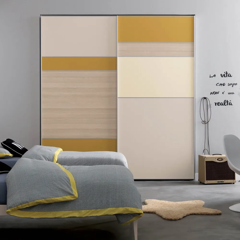 Hot Armadio di modello Lord in laminato opaco con sconto -30% Armadi