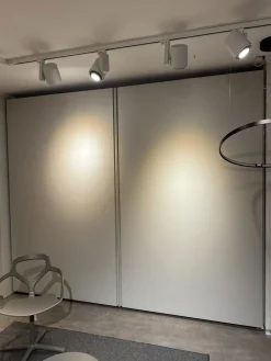 Clearance Armadio di modello Text in laccato opaco con sconto -59% Armadi